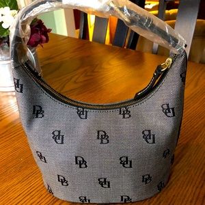 Dooney & Bourke navy and grey purse
